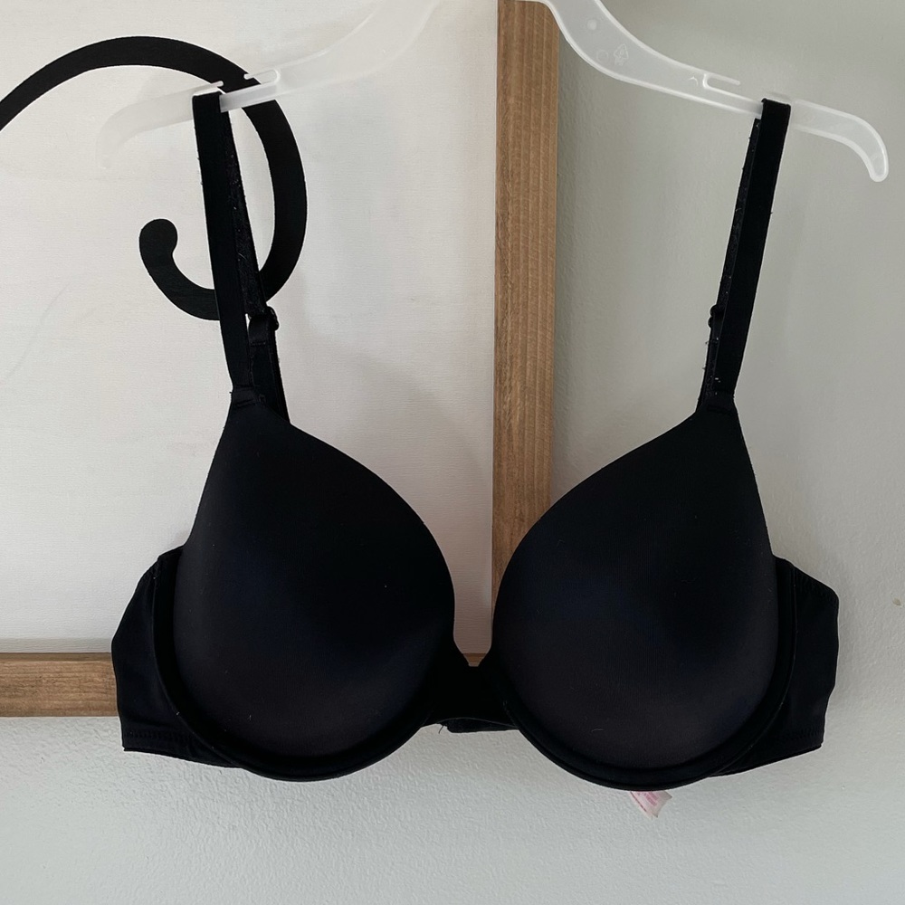 PINK Victoria’s Secret Tshirt Bra 36C Black